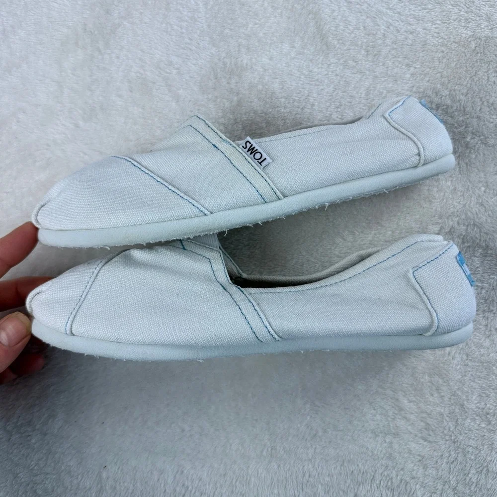 Toms Classic Alpargata Canvas Slip On Flat Shoe Women 8.5 White Comfy Minimalist